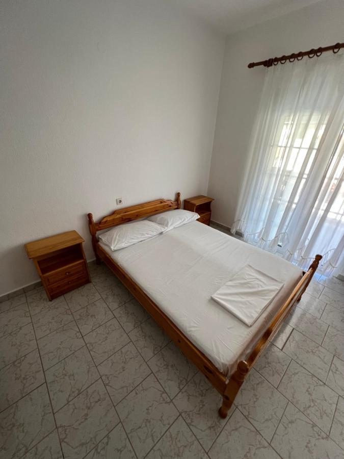 Atlantis Apartments Неа-Врасна Экстерьер фото